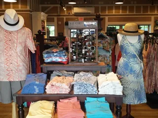 Nona's Tropical Threads