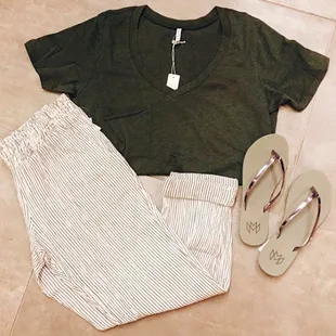 ZSupply tee, RipCurl pants, Malvados slippers