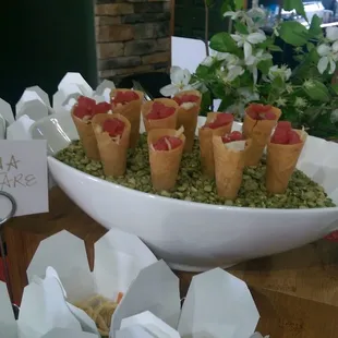 Tuna tartare cones