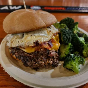 Wake N Bake Burger wif Broccoli