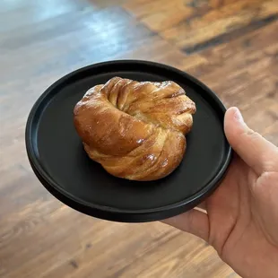 Honey knot pastry