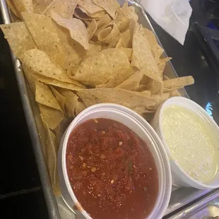 Chips and queso. Ya get a lot of chips!