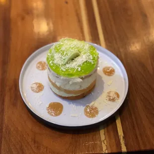 Key lime cakelette