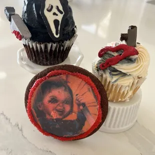 Cookies n scream, Chucky shortbread, Raspberry Final Girl