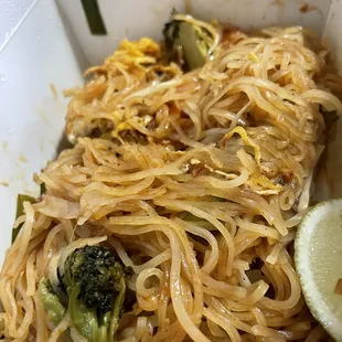 Pad Thai with vegetables