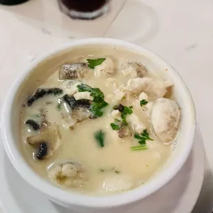 Tom Kha