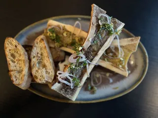 Wood + Paddle Eatery