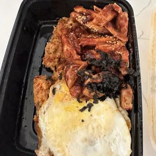 Kimchi fried rice with spicy chicken