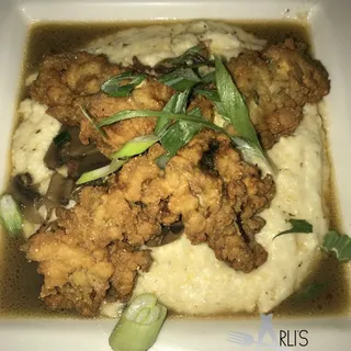 Fried Oysters and Grits