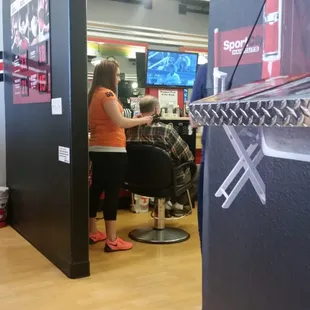 Christy is a great stylist been coming here for years they do a wonderful job!