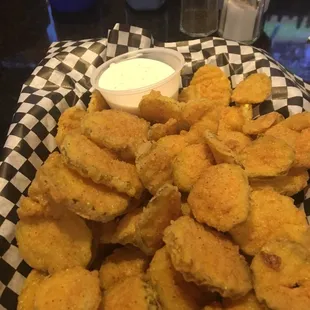 Surprisingly tasty fried pickles. Not greasy at all.