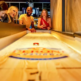 sushi and sashimi, interior