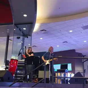 Live music 10 pm till 2 am...just don't expect to enjoy it if you like Sammy Hagar