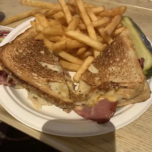 Rueben sandwich