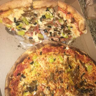 Top is pizza not reheated. Bottom is closer to what it should look like because I cooked it for another 10min at home