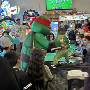 A place the kids love with games.