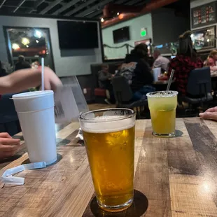 Kids water, 805 lager, Cadillac Margarita