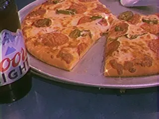 Down The Hatch Bar & Grill