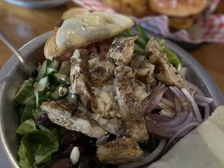 Kern River Brewing Company - The Backyard Pub