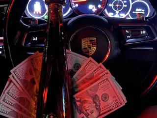 Castle Market & Liquor