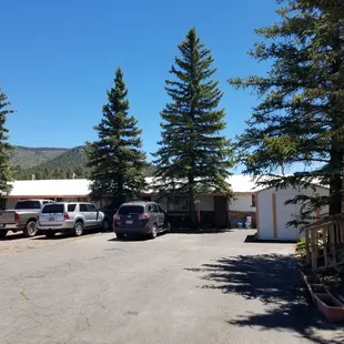 Closer view of front of lodge