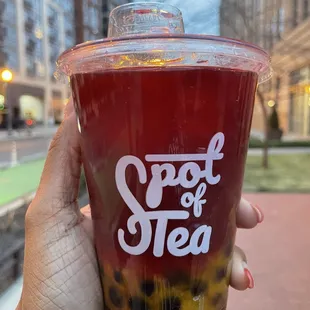 Hibiscus Mango Fruit Tea W/ Boba