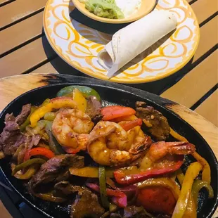 Steak &amp; shrimp fajitas