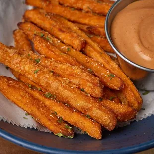 Sweet Potato fries/ Chilly lime sauce