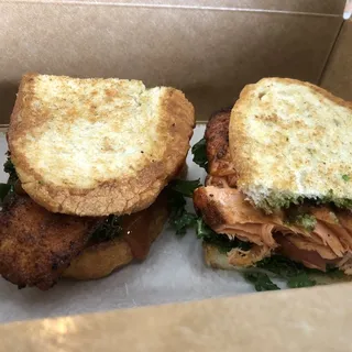 Pesto BBQ Salmon Sandwich/With Fries