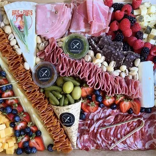 Charcuterie boards &amp; boxes for delivery on Oahu, Hawaii.