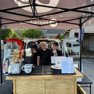 Mobile Coffee Bar on Oahu, Hawaii - specializing in events, weddings, parties and pop-ups.