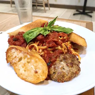 Linguine and Meatballs with Toasted Baguette