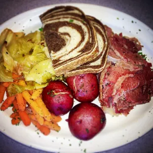 St.Patrick feast at Spring Brook Sports Bar and Grill!!! Makes you want to celebrate every day!