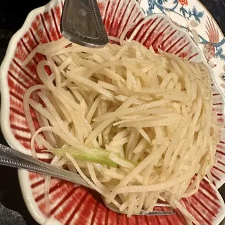 Stir-Fried Shredded Potatoes