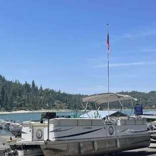 Pontoons available for half day or full day