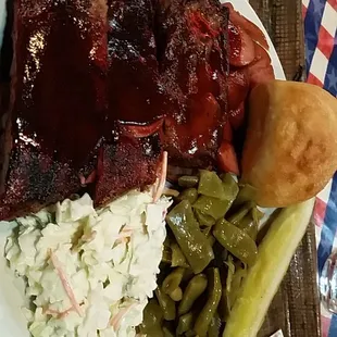 2 meat plate; ribs and sausage paired up with cole slaw and green beans! Plus a savory roll