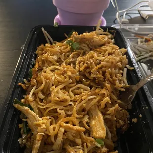 Pad Thai with chicken