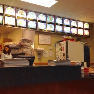 Just your usual Chinese take-out with same menu and light board.