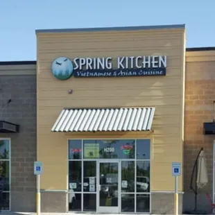 Spring Kitchen Restaurant outside view