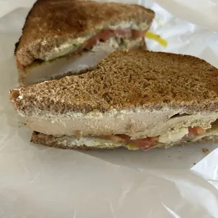 Green chicken sandwich