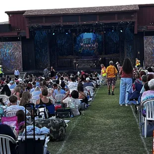 Liw &amp; high-back chairs