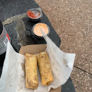 Cheese burger spring roll