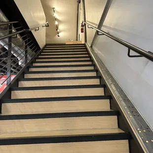 Stairs to dinning area