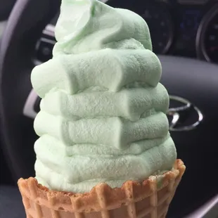 PISTACHIO FLAVOR IS THE BEST!!!