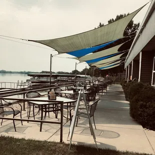 Outdoor seating facing lake