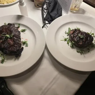 Filet and ribeye.. both excellent.. but I'd do filet next visit.. truly amazing.. great seasoning.