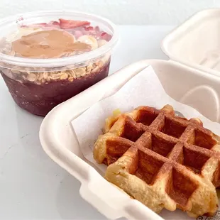 California bowl &amp; classic waffle