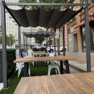 The outdoor seating area here is lovely.