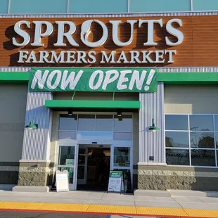 New Sprouts in Moreno Valley. Finally!!