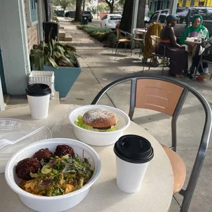 Sprouts Organic Cafe